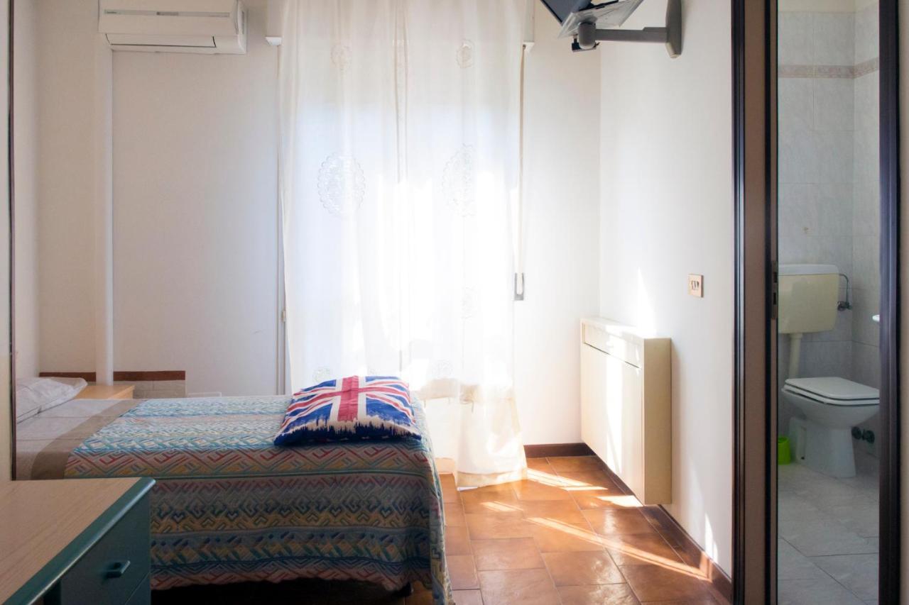Hotel La Vela Castelnuovo Rangone エクステリア 写真