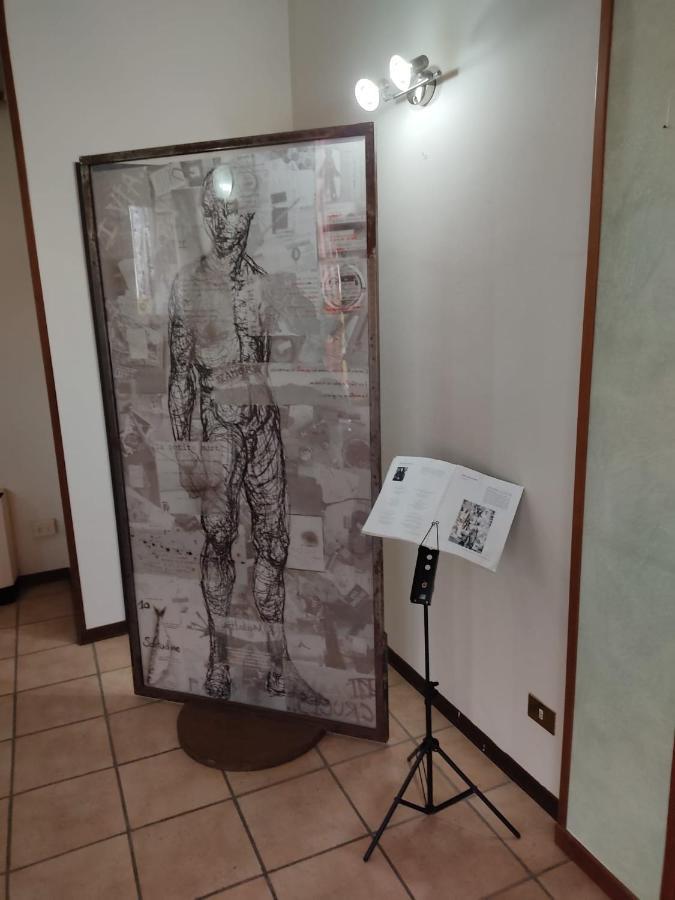 Hotel La Vela Castelnuovo Rangone エクステリア 写真